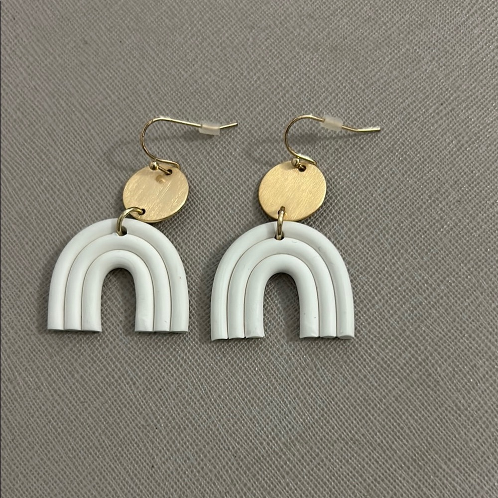 Elegant White and Gold Earrings